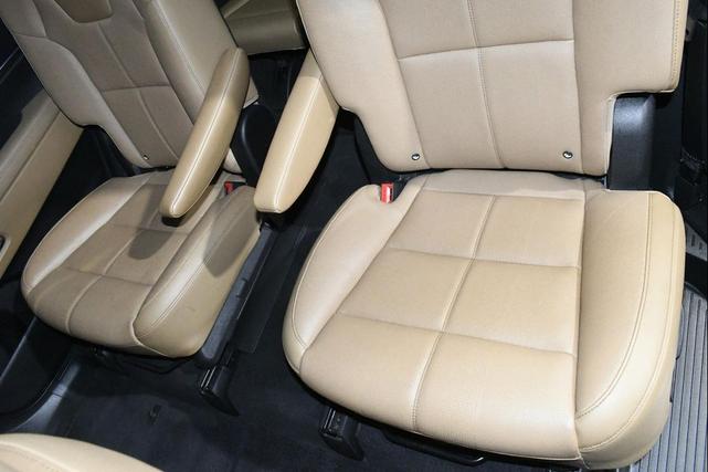 Photo of 2022 Everlasting Silver Kia Telluride