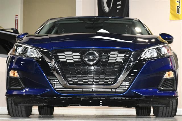 Photo of 2021 Deep Blue Pearl Nissan Altima