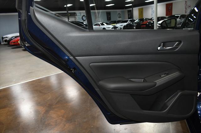 Photo of 2021 Deep Blue Pearl Nissan Altima