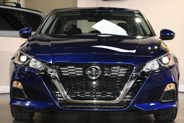 Photo of 2021 Deep Blue Pearl Nissan Altima