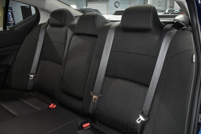 Photo of 2021 Deep Blue Pearl Nissan Altima