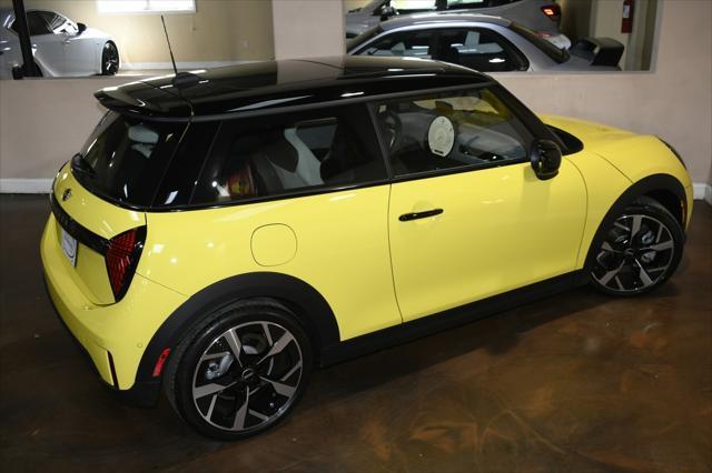 Photo of 2025 Sunny Side Yellow MINI Hardtop