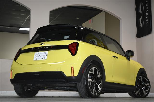 Photo of 2025 Sunny Side Yellow MINI Hardtop