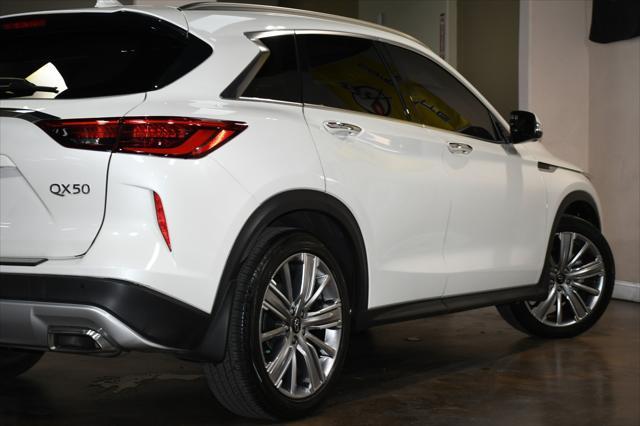 Photo of 2022 Majestic White INFINITI QX50