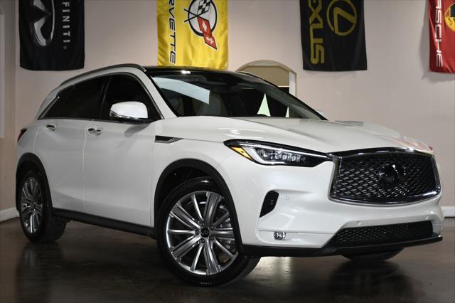 Photo of 2022 Majestic White INFINITI QX50