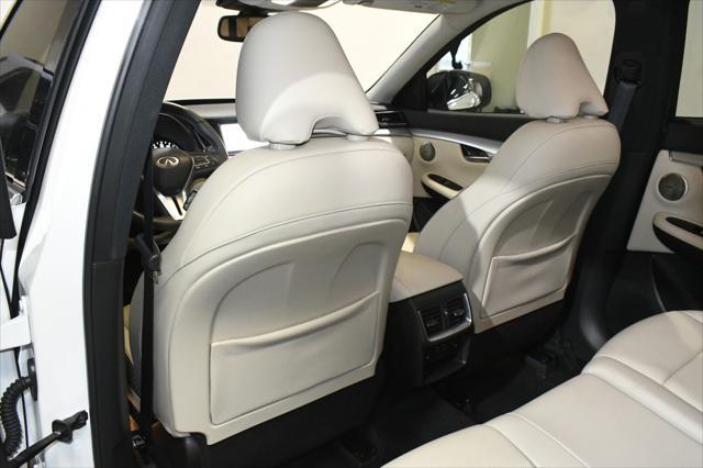 Photo of 2022 Majestic White INFINITI QX50