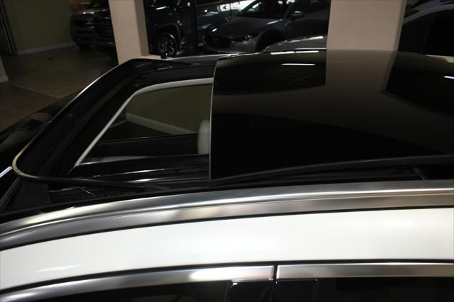 Photo of 2022 Majestic White INFINITI QX50