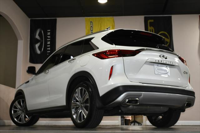 Photo of 2022 Majestic White INFINITI QX50