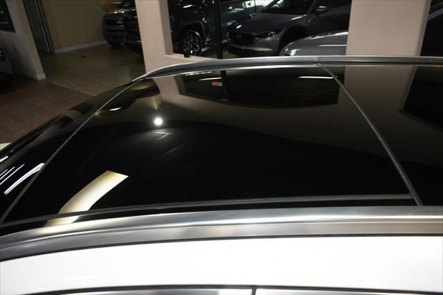 Photo of 2022 Majestic White INFINITI QX50