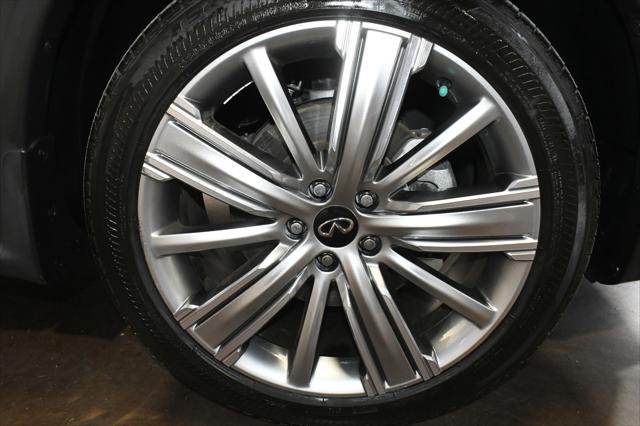 Photo of 2022 Majestic White INFINITI QX50