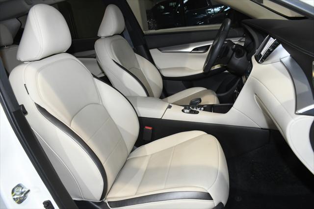 Photo of 2022 Majestic White INFINITI QX50