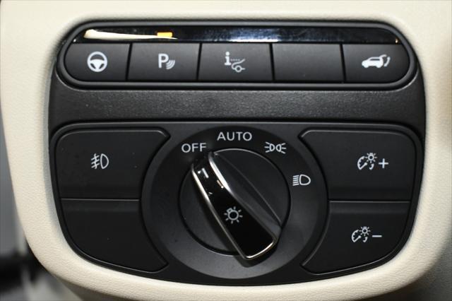 Photo of 2022 Majestic White INFINITI QX50