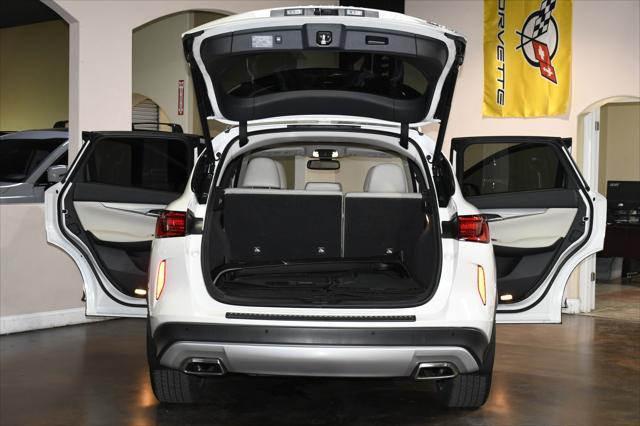 Photo of 2022 Majestic White INFINITI QX50
