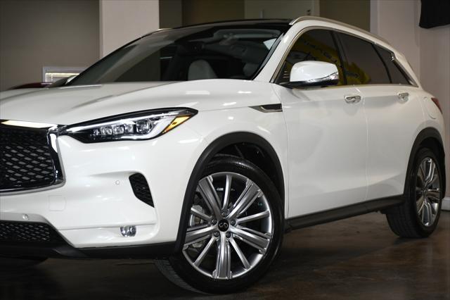 Photo of 2022 Majestic White INFINITI QX50