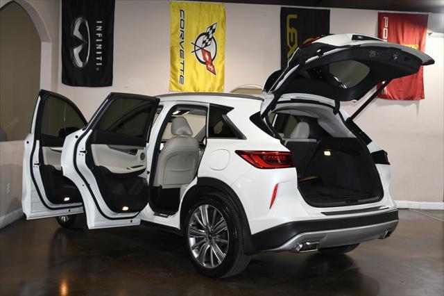 Photo of 2022 Majestic White INFINITI QX50