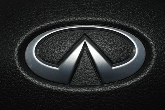 Photo of 2022 Majestic White INFINITI QX50