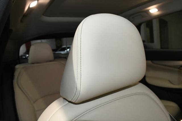 Photo of 2022 Majestic White INFINITI QX50