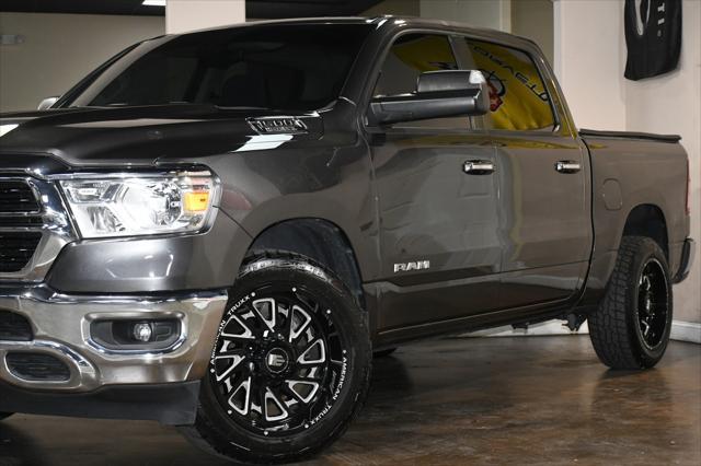 Photo of 2020 Granite Crystal Metallic Clearcoat RAM 1500