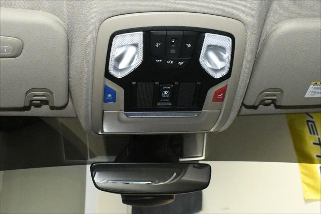 Photo of 2020 Granite Crystal Metallic Clearcoat RAM 1500