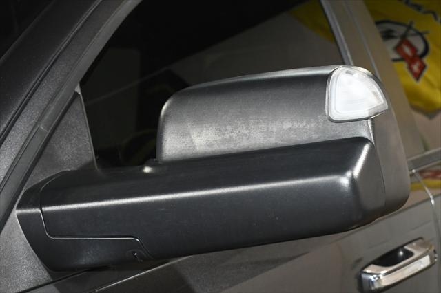 Photo of 2020 Granite Crystal Metallic Clearcoat RAM 1500
