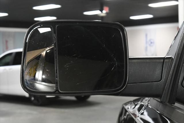 Photo of 2020 Granite Crystal Metallic Clearcoat RAM 1500