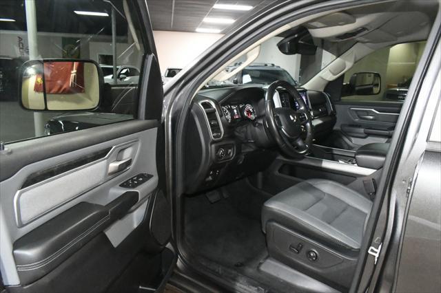 Photo of 2020 Granite Crystal Metallic Clearcoat RAM 1500