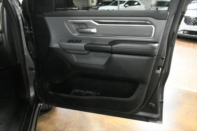 Photo of 2020 Granite Crystal Metallic Clearcoat RAM 1500
