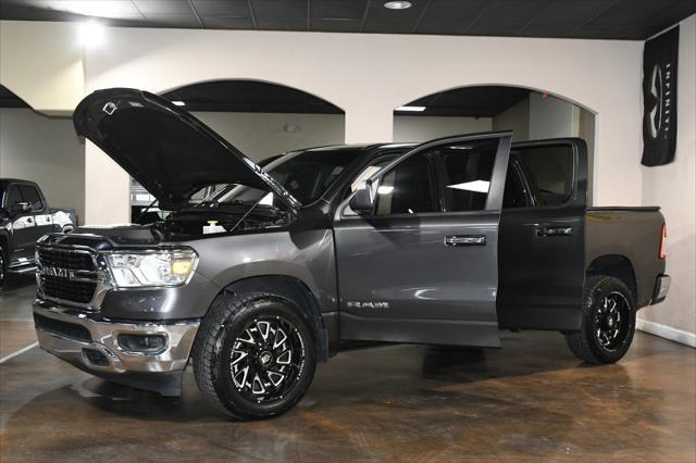 Photo of 2020 Granite Crystal Metallic Clearcoat RAM 1500