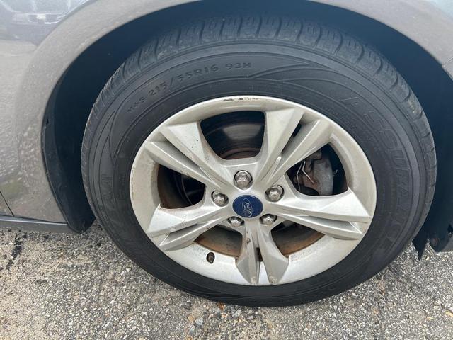 Photo of 2014 Sterling Gray Metallic Ford Focus