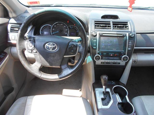 Photo of 2014 Attitude Black Metallic Toyota Camry