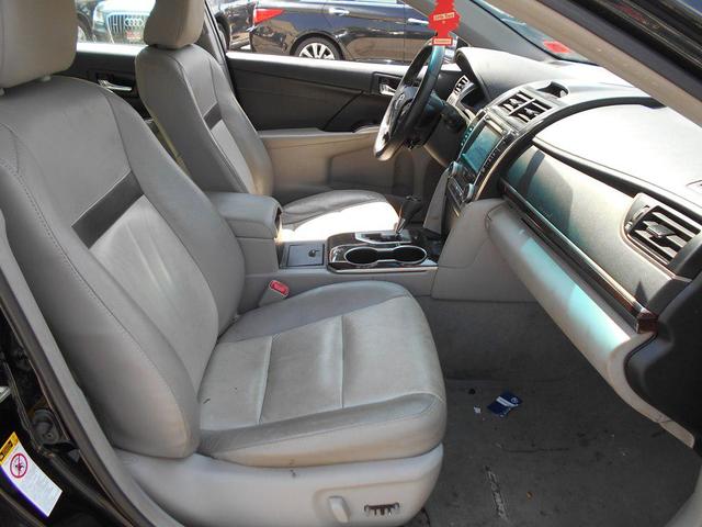 Photo of 2014 Attitude Black Metallic Toyota Camry