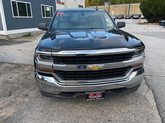 Photo of 2017 Black Chevrolet Silverado 1500