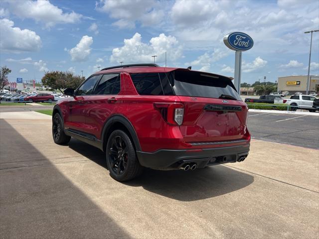 Photo of 2021 Red Ford Explorer