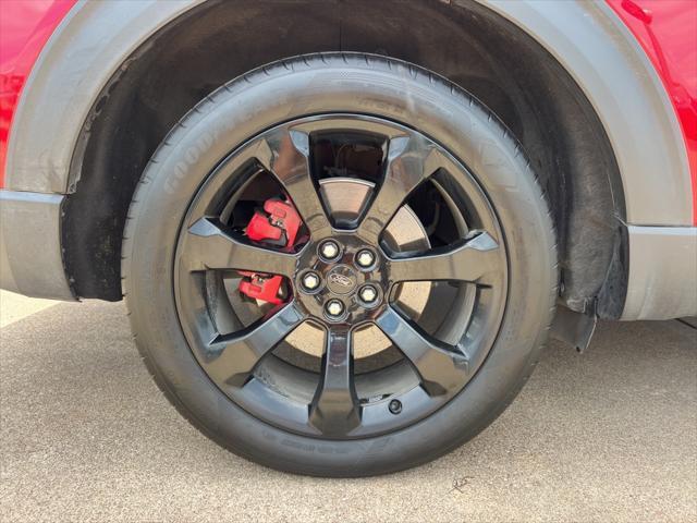 Photo of 2021 Red Ford Explorer