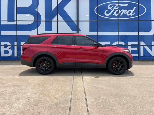 Photo of 2021 Red Ford Explorer
