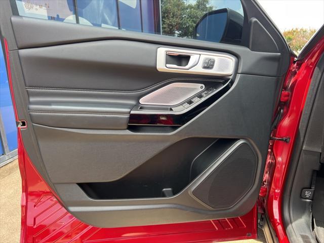 Photo of 2021 Red Ford Explorer