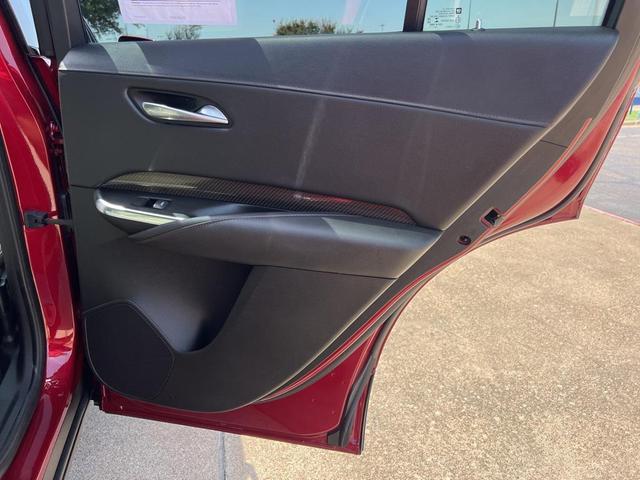 Photo of 2020 Red Horizon Tintcoat Cadillac XT4