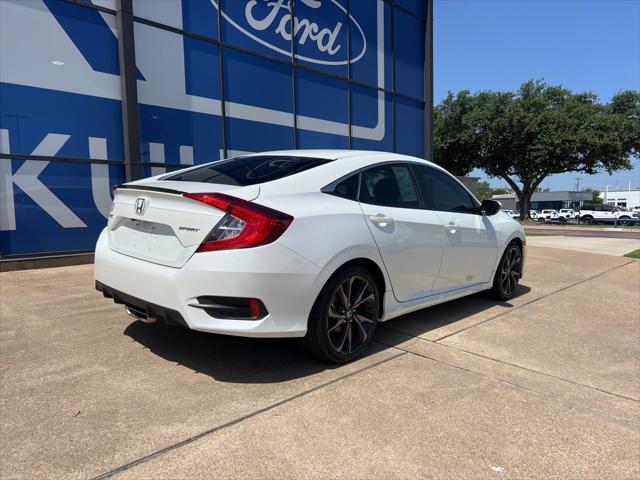 Photo of 2019 White Honda Civic