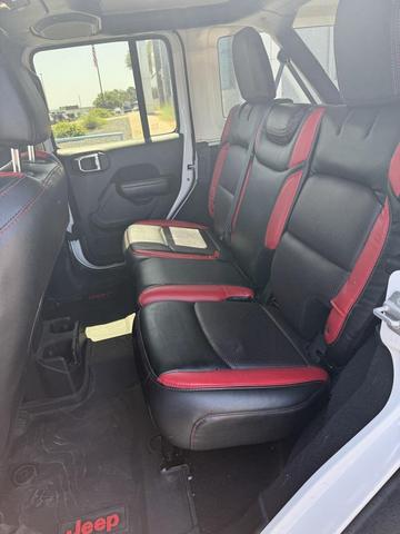 Photo of 2018 Bright White Clearcoat Jeep Wrangler Unlimited