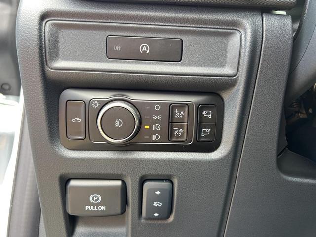 Photo of 2025 Oxford White Ford F-150