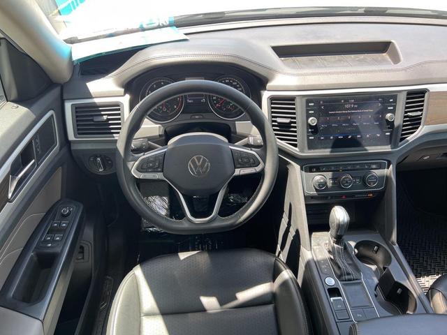 Photo of 2021 Pure White Volkswagen Atlas