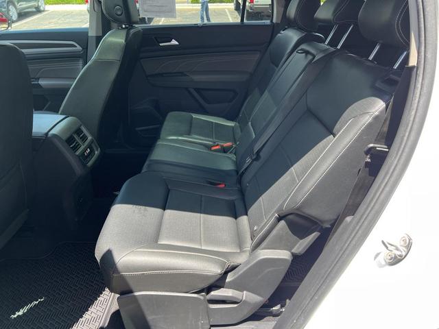 Photo of 2021 Pure White Volkswagen Atlas