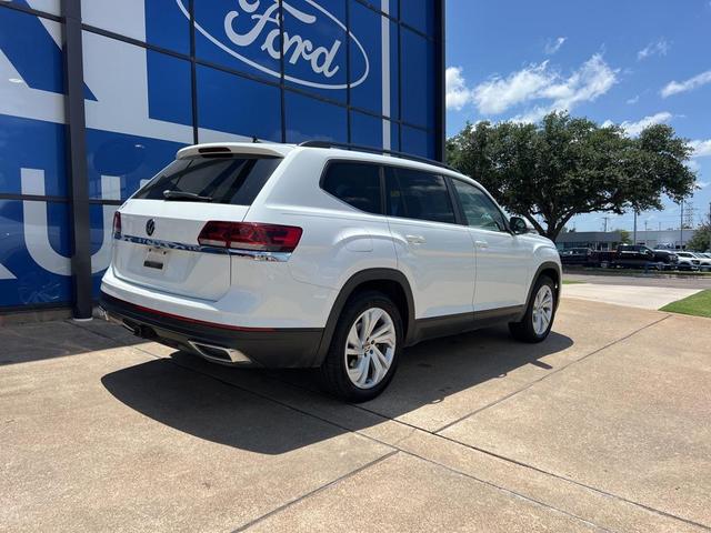 Photo of 2021 Pure White Volkswagen Atlas