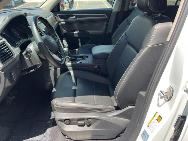 Photo of 2021 Pure White Volkswagen Atlas