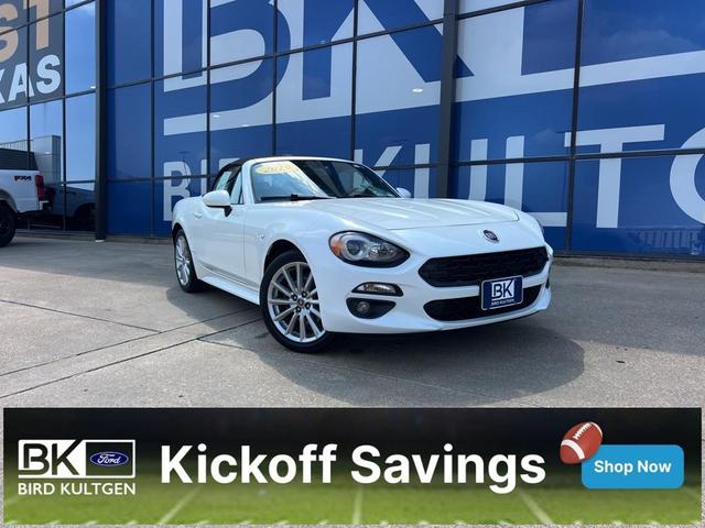 Photo of 2019 Puro White Tri-Coat Pearl FIAT 124 Spider