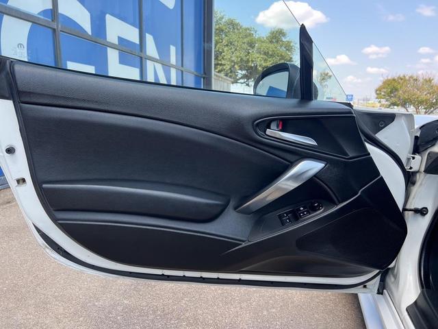 Photo of 2019 Puro White Tri-Coat Pearl FIAT 124 Spider