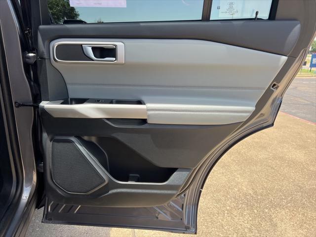 Photo of 2022 Carbonized Gray Metallic Ford Explorer