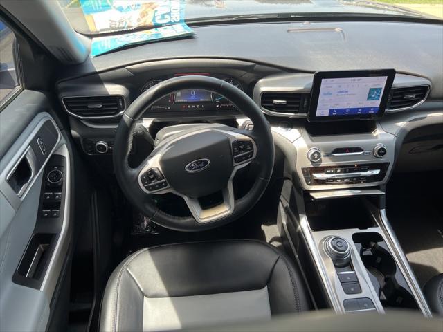 Photo of 2022 Carbonized Gray Metallic Ford Explorer