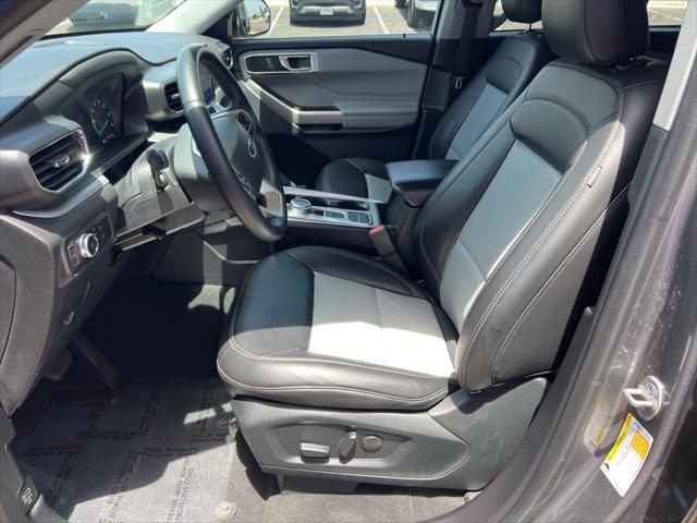 Photo of 2022 Carbonized Gray Metallic Ford Explorer