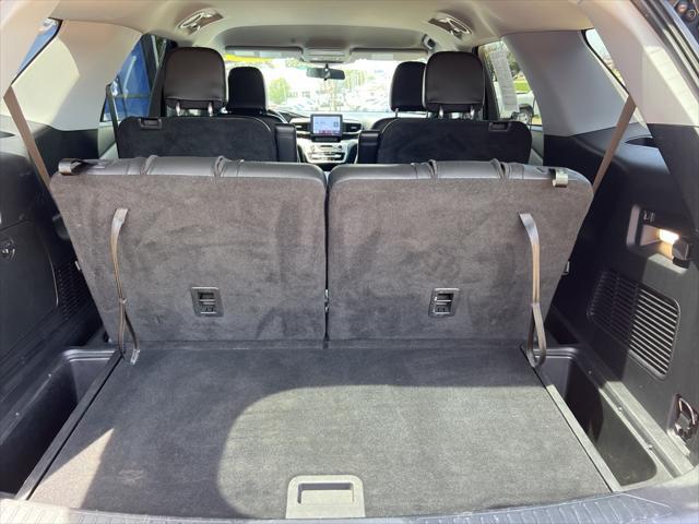 Photo of 2022 Carbonized Gray Metallic Ford Explorer
